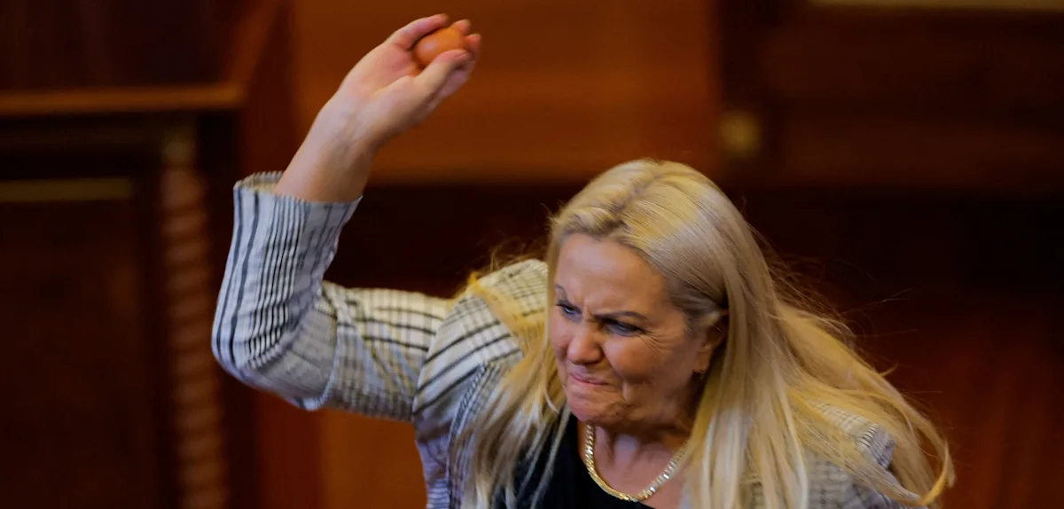 Eierwurf im Kosovo-Parlament sorgt für Aufregung